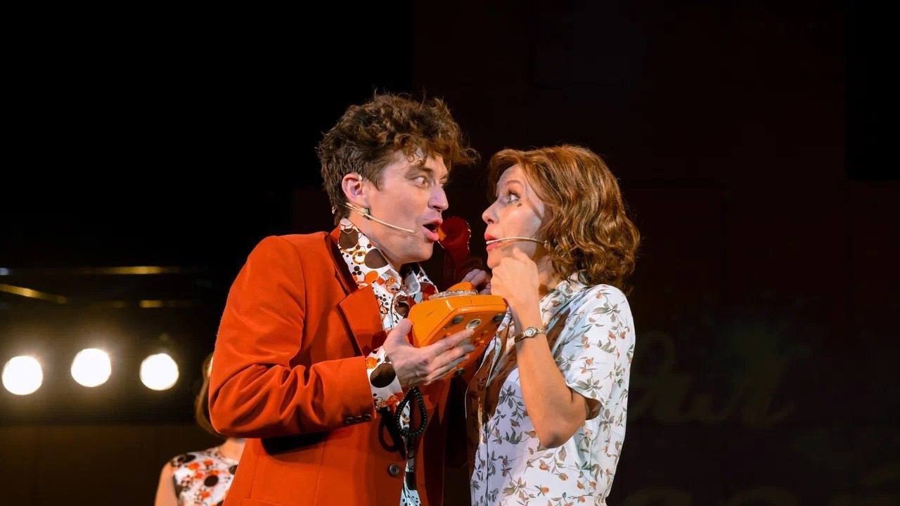 В «Искусство жить» состоится творческая встреча с Артемом Пискуновым и Резедой Саляховой